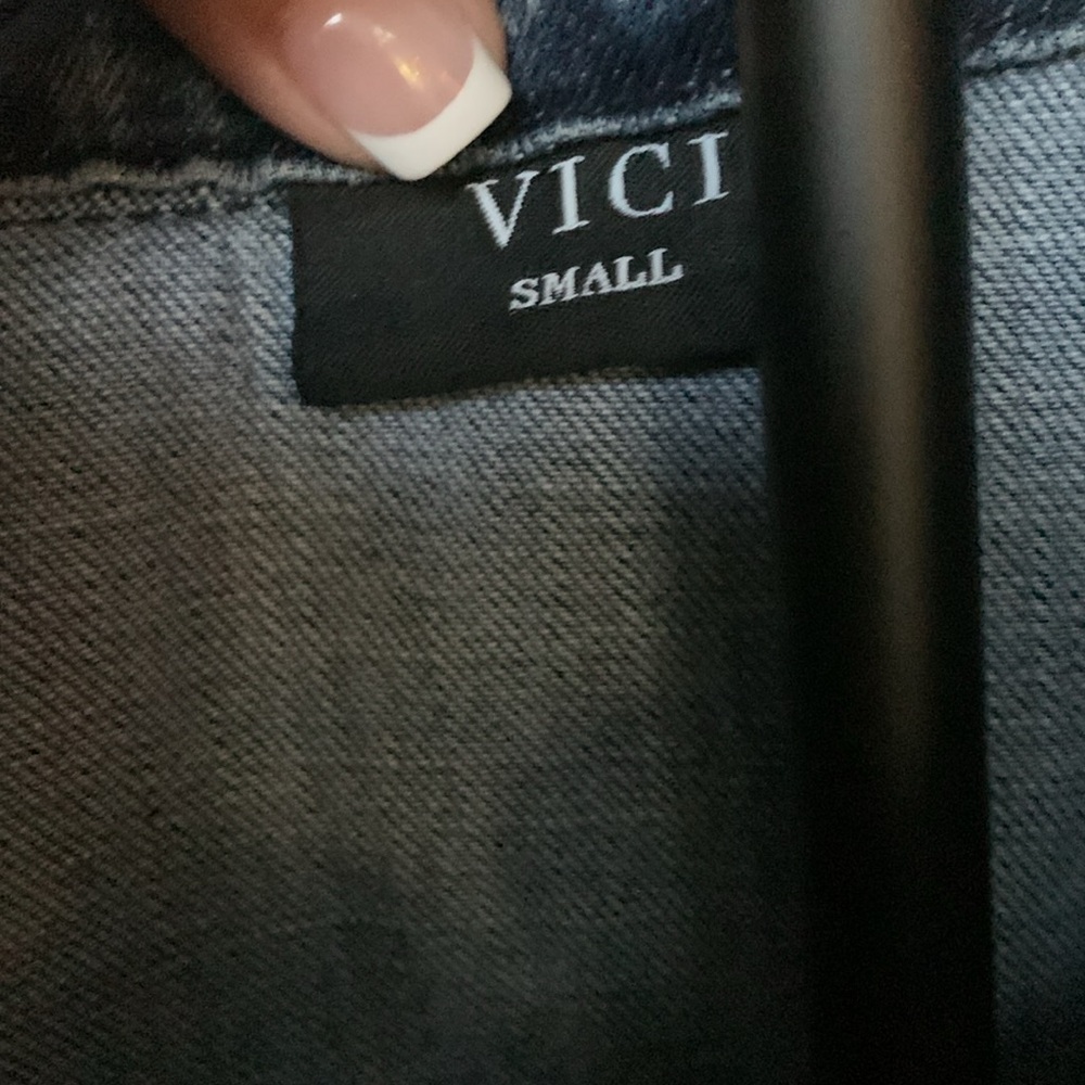Denim Shacket - Picture 3 of 7